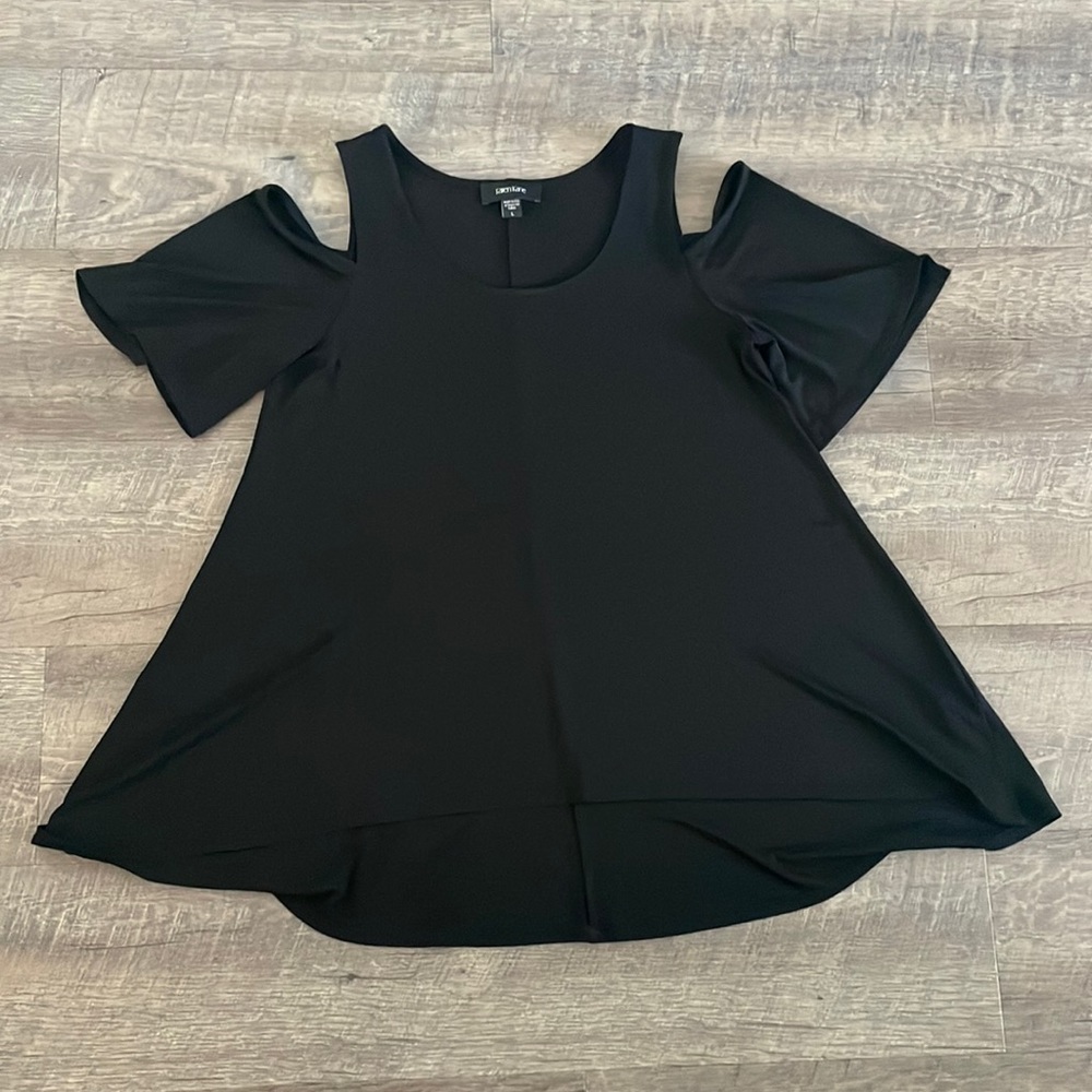 Karen Kane Cold-Shoulder V-Neck Top